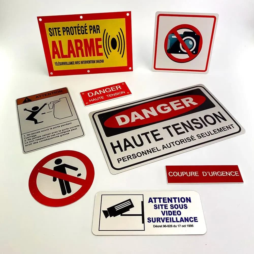 Fabricant plaques gravées en PVC ou aluminium anodisé, signalétique de sécurité sur mesure